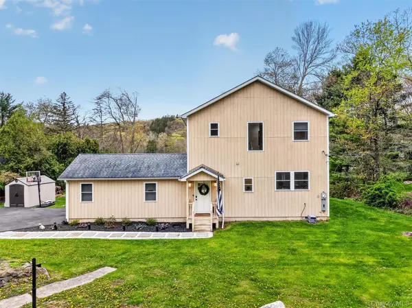 21 Kent Lake AVE, Carmel, NY 10512