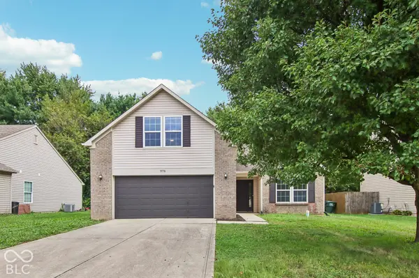 976 Webb DR, Greenfield, IN 46140