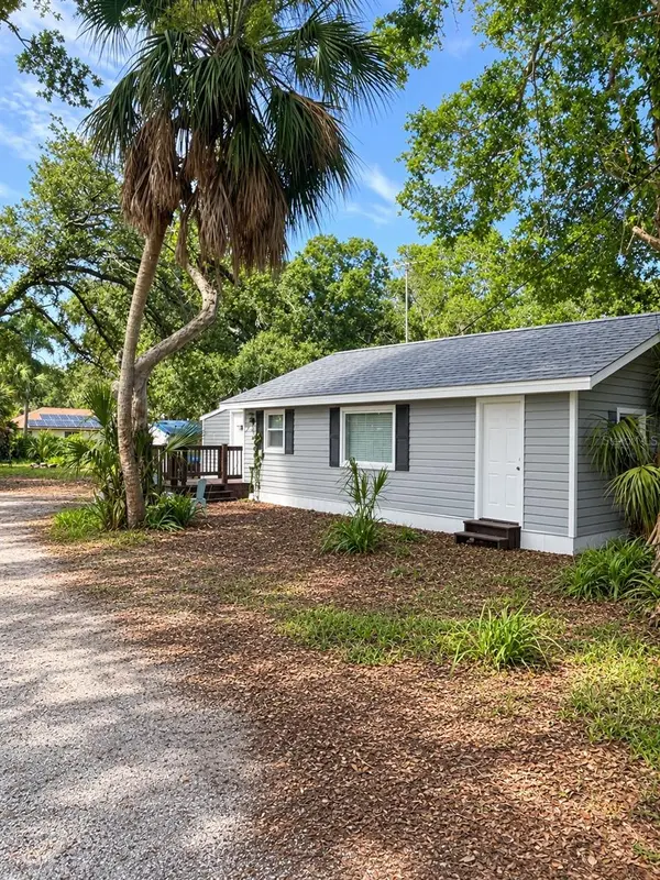 1463 19TH ST, Sarasota, FL 34234