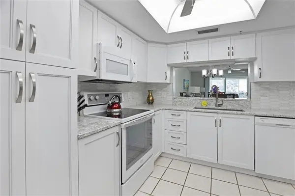 6505 STONE RIVER RD #209, Bradenton, FL 34203