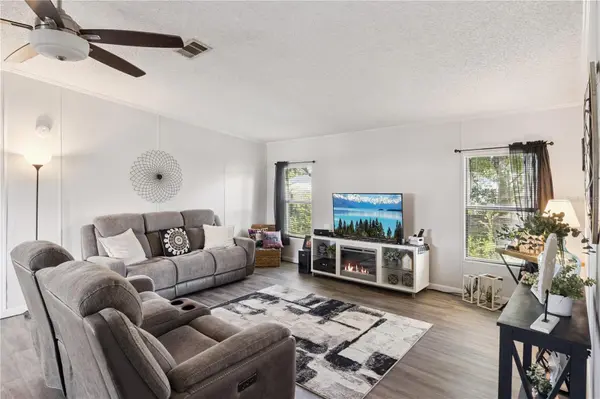 5707 E LAKE FOX DR, Winter Haven, FL 33884