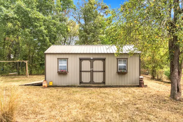 966 Horse Mountain Rd, Shelbyville, TN 37160