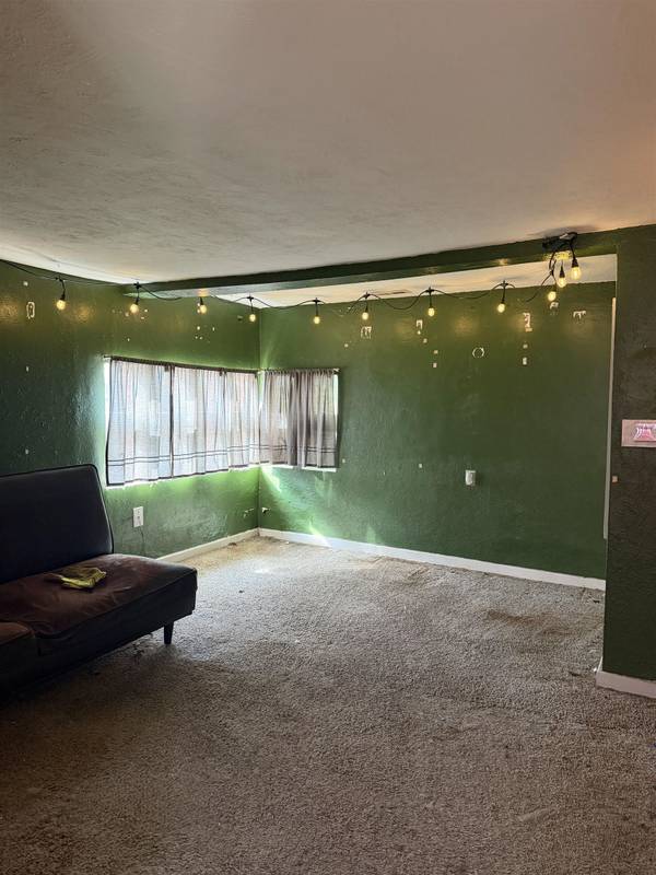 108 W Summit, Augusta, KS 67010