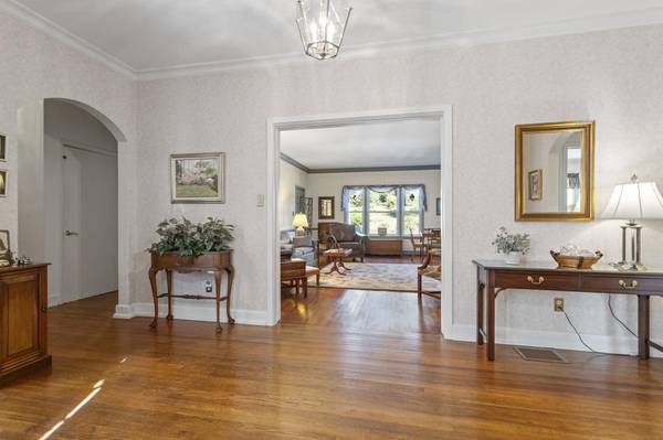 330 E Park DR, Spartanburg, SC 29302