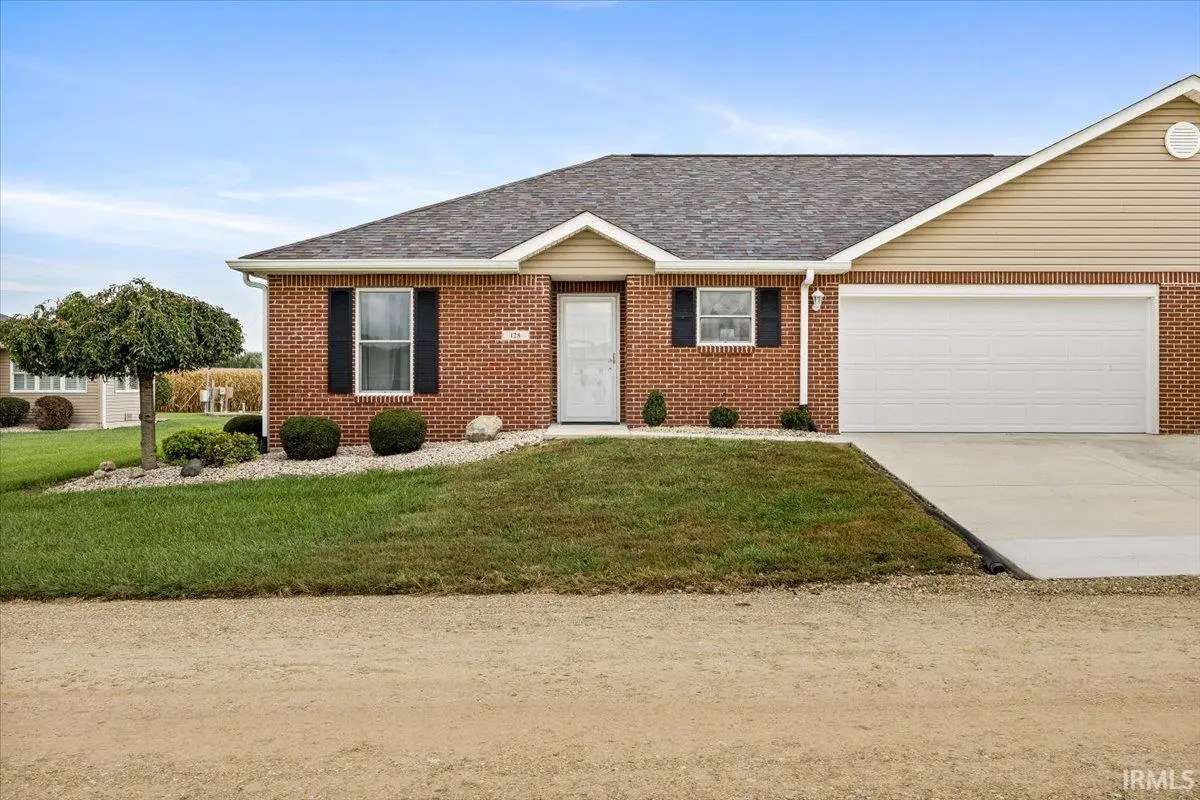 128 SUNSET DR, Winchester, IN 47394