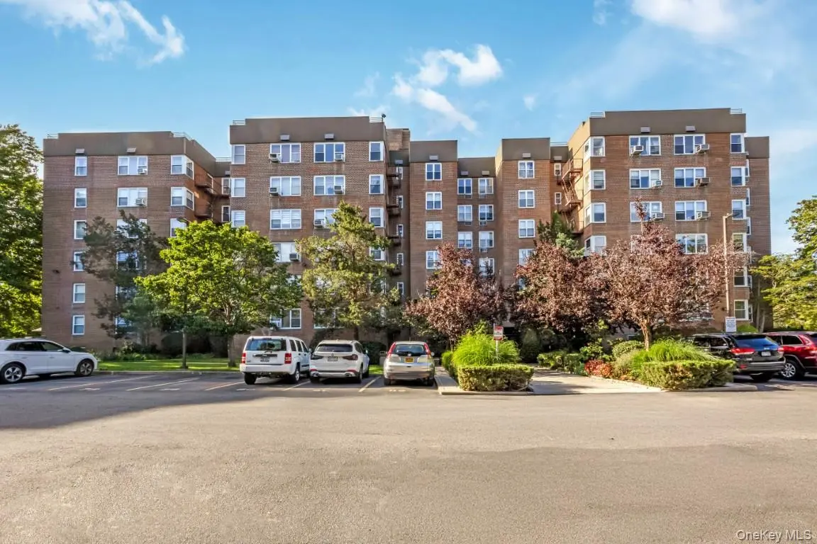 18-40 211th ST #4A, Bayside, NY 11360
