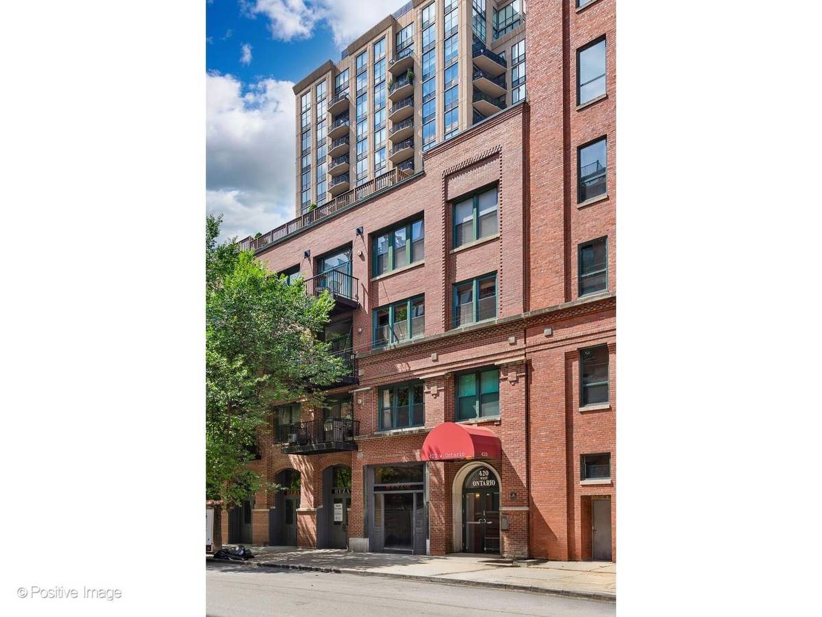 420 W Ontario ST #405, Chicago, IL 60654
