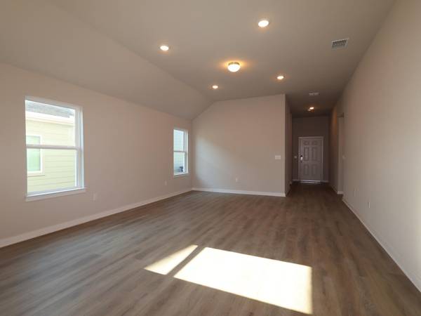 4516 Bridal Veil DR, Austin, TX 78747