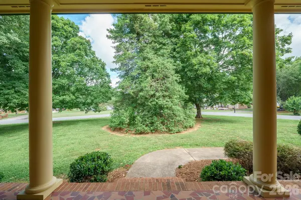 1602 Arden DR, Lincolnton, NC 28092