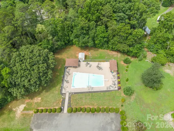 1602 Arden DR, Lincolnton, NC 28092
