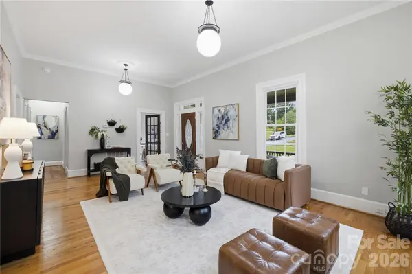 315 S Main ST, Davidson, NC 28036
