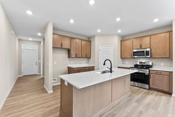 11697 Whistling TRL, Fort Wayne, IN 46818