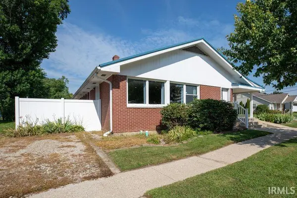 1223 N Center ST, Plymouth, IN 46563