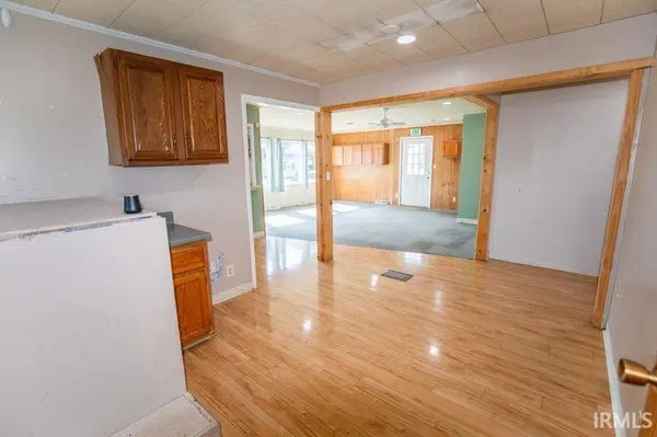 1223 N Center ST, Plymouth, IN 46563
