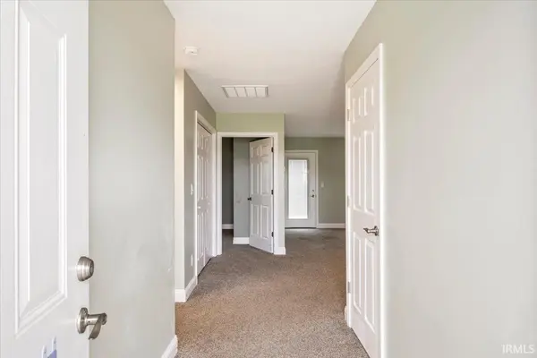 128 SUNSET DR, Winchester, IN 47394