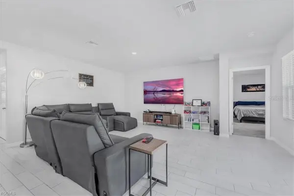 1216 NW 21ST PL, Cape Coral, FL 33993