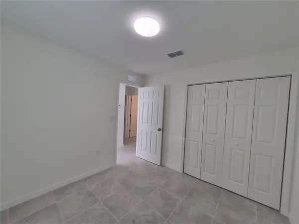 6 S BARBOUR ST, Beverly Hills, FL 34465