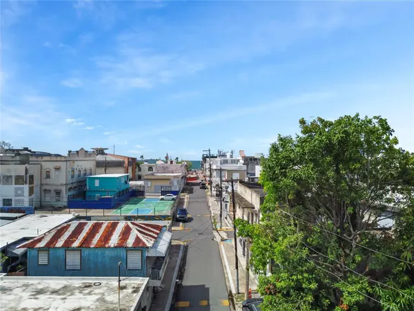 20 AMPARO, Catano, PR 00962