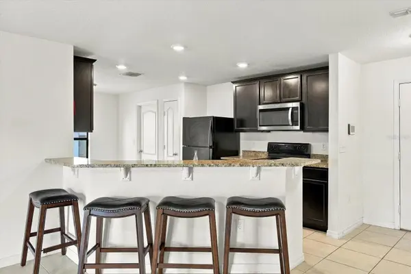 810 CHATHAM WALK DR, Ruskin, FL 33570