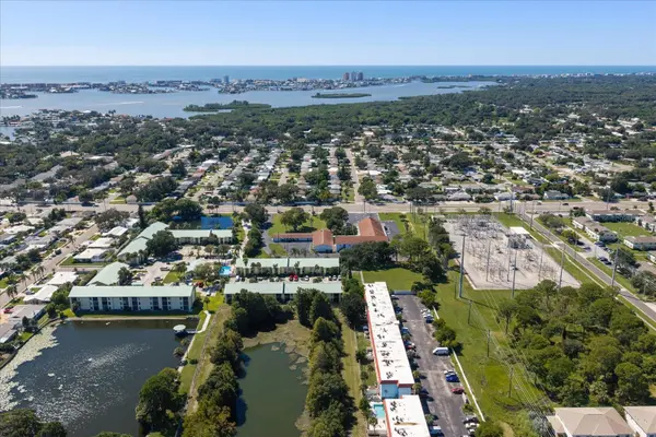 6145 113TH ST #408, Seminole, FL 33772