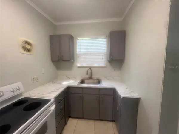 827 19TH AVE N #1/2, St Petersburg, FL 33704