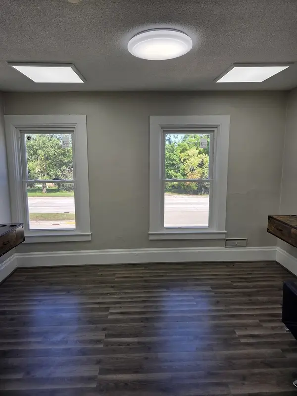 126 W Lake ST, Bloomingdale, IL 60108