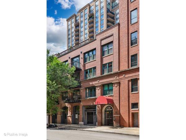 420 W Ontario ST #405, Chicago, IL 60654