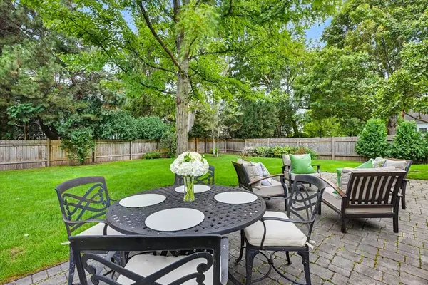 Address not disclosed, Wilmette, IL 60091