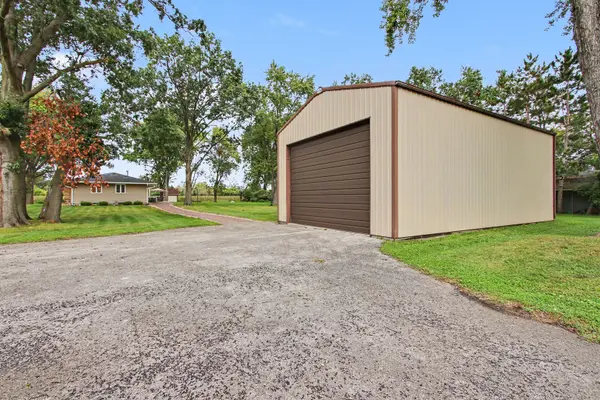 18517 Frontage RD, Lansing, IL 60438