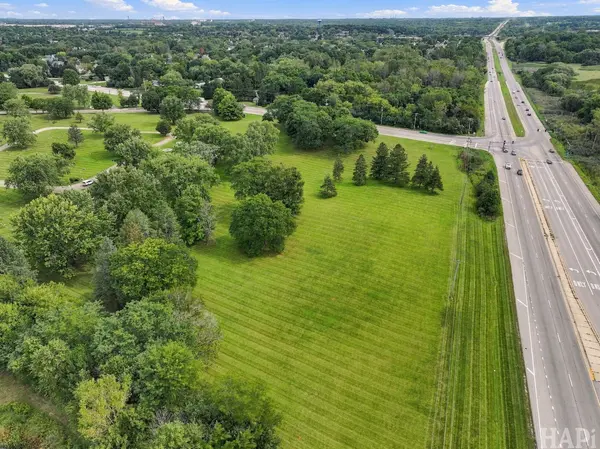 17072 W Il-120 HWY, Grayslake, IL 60030