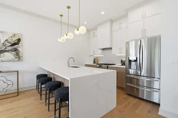 6414 N Francisco AVE #1R, Chicago, IL 60645