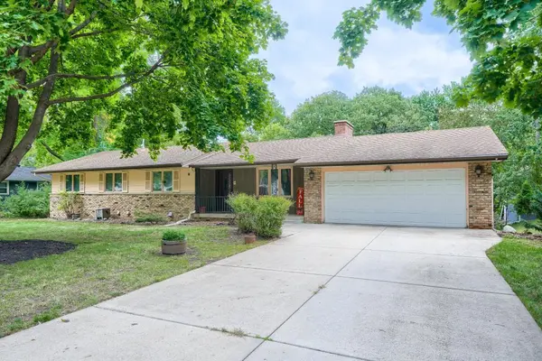 6525 Sherwood AVE, Edina, MN 55435