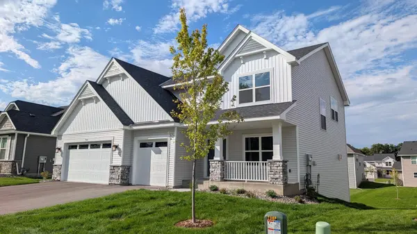 7540 Lower 42nd ST N, Oakdale, MN 55128