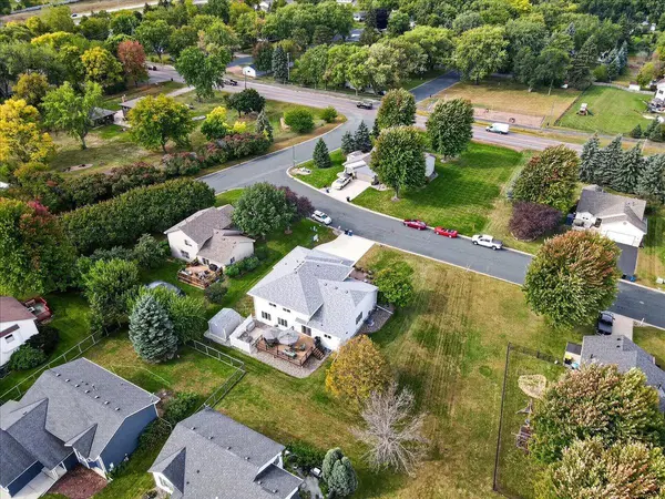 1585 Monarch ST, Shakopee, MN 55379