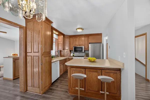 1932 S Village DR SE, Rochester, MN 55904