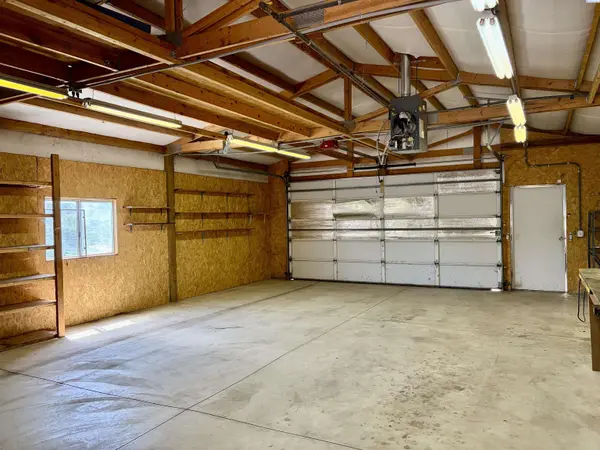 702 W 1st St, Albion, WA 99102-0000