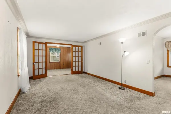 116 LAKEWOOD AVE, East Peoria, IL 61611