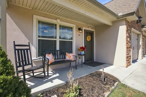 14 Sunset Cove Drive, Rossville, GA 30741