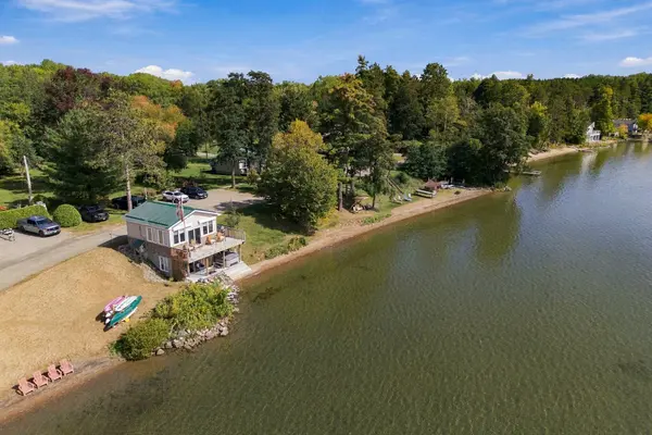 51 Buelow RD, Bonnechere Valley, ON K0J 1T0
