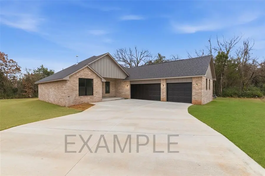 1328 Cedar CIR, Harrah, OK 73045