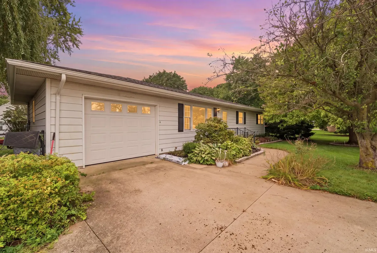 606 E Main ST, Fowler, IN 47944