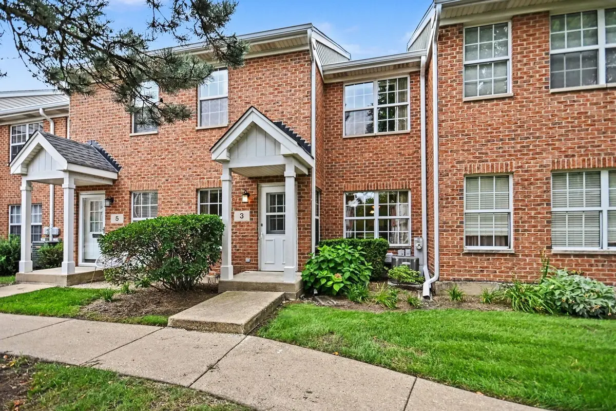 3 4 Seasons CT, Elmhurst, IL 60126