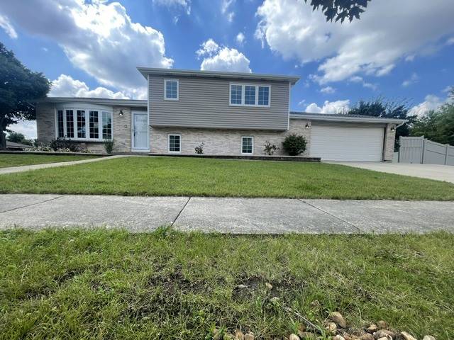 793 SIX PINES DR, Romeoville, IL 60446