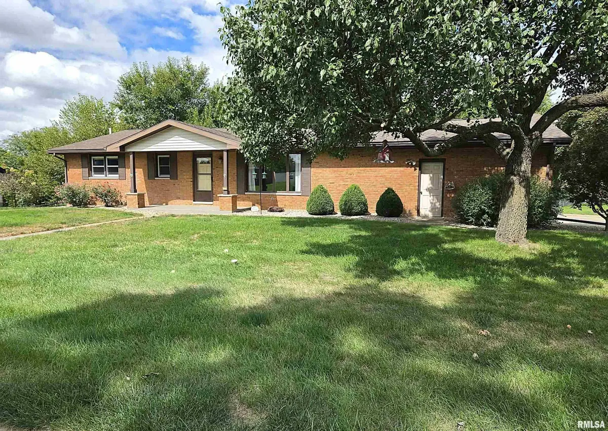 2107 N ARROWOOD CT, Quincy, IL 62305