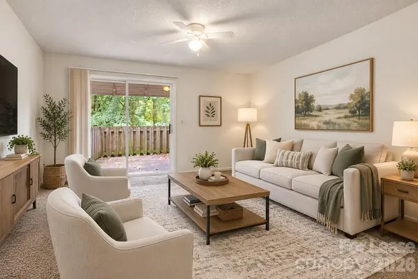 630 Lex DR, Charlotte, NC 28262