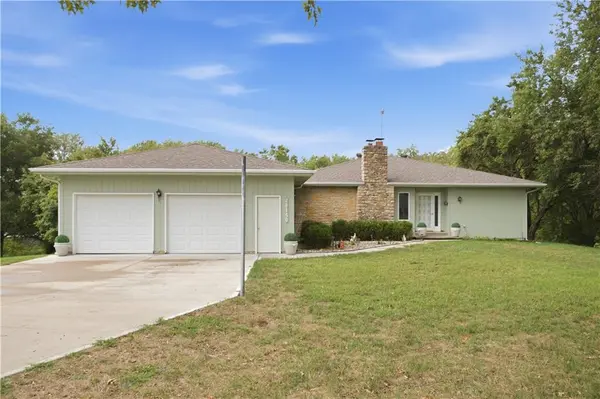 28140 Hospital DR, Paola, KS 66071