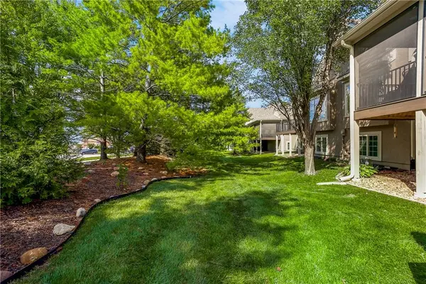 11558 Deer Run ST #S, Olathe, KS 66061