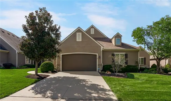 11558 Deer Run ST #S, Olathe, KS 66061