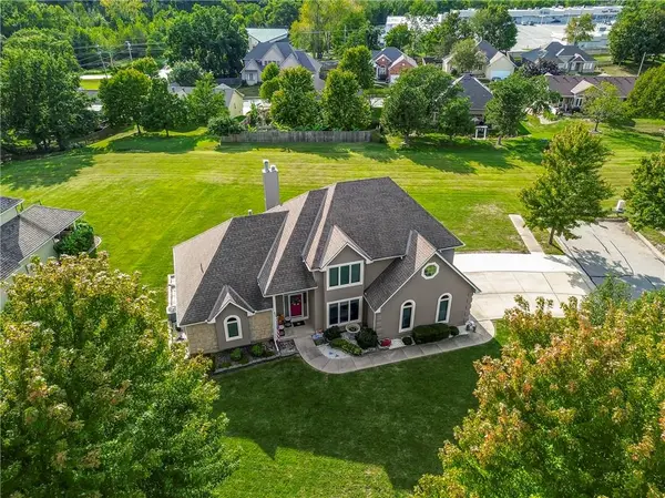 6322 RIDGEWAY AVE, Kansas City, MO 64133