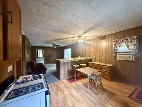 16093 McBride Bluff RD, Shoals, IN 47581